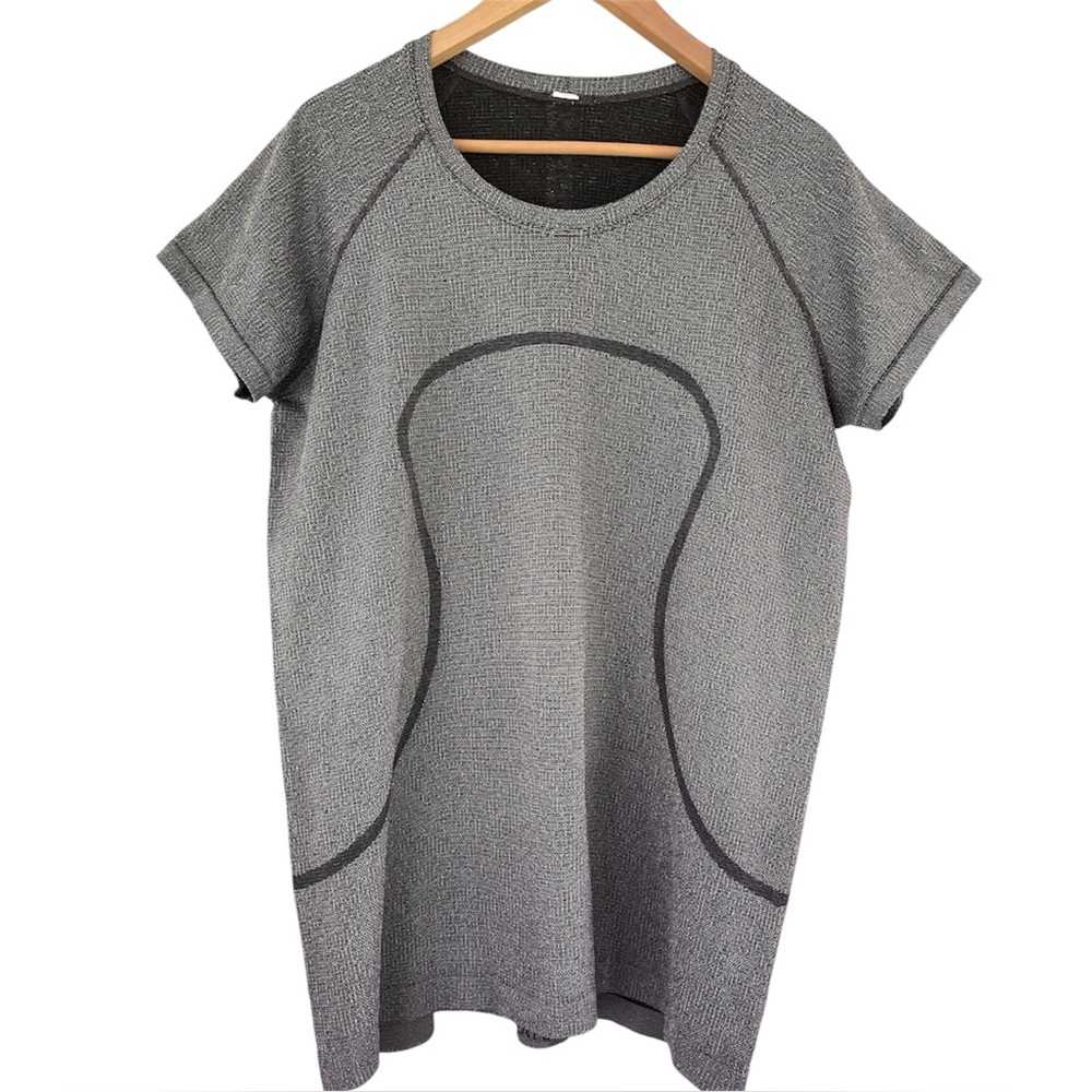 Lululemon Athletica Gray Short Sleeve Top Sz 18 1X
